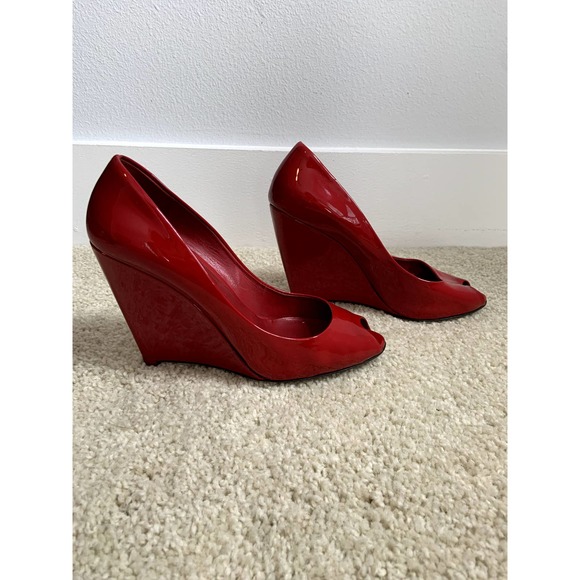 Miu Miu Red Patent Peep-toe Wedges - Picture 4 of 7
